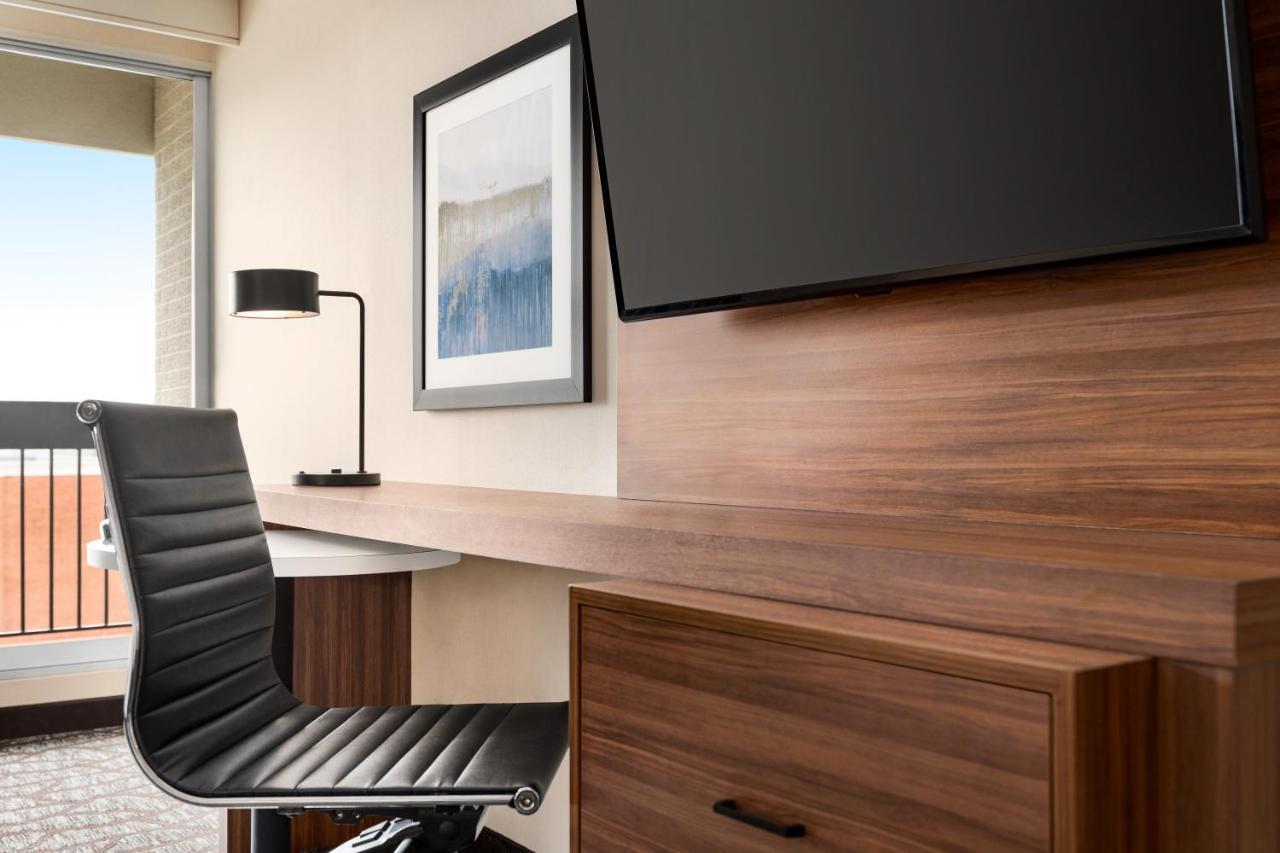 Hotel Wyndham Garden Fallsview