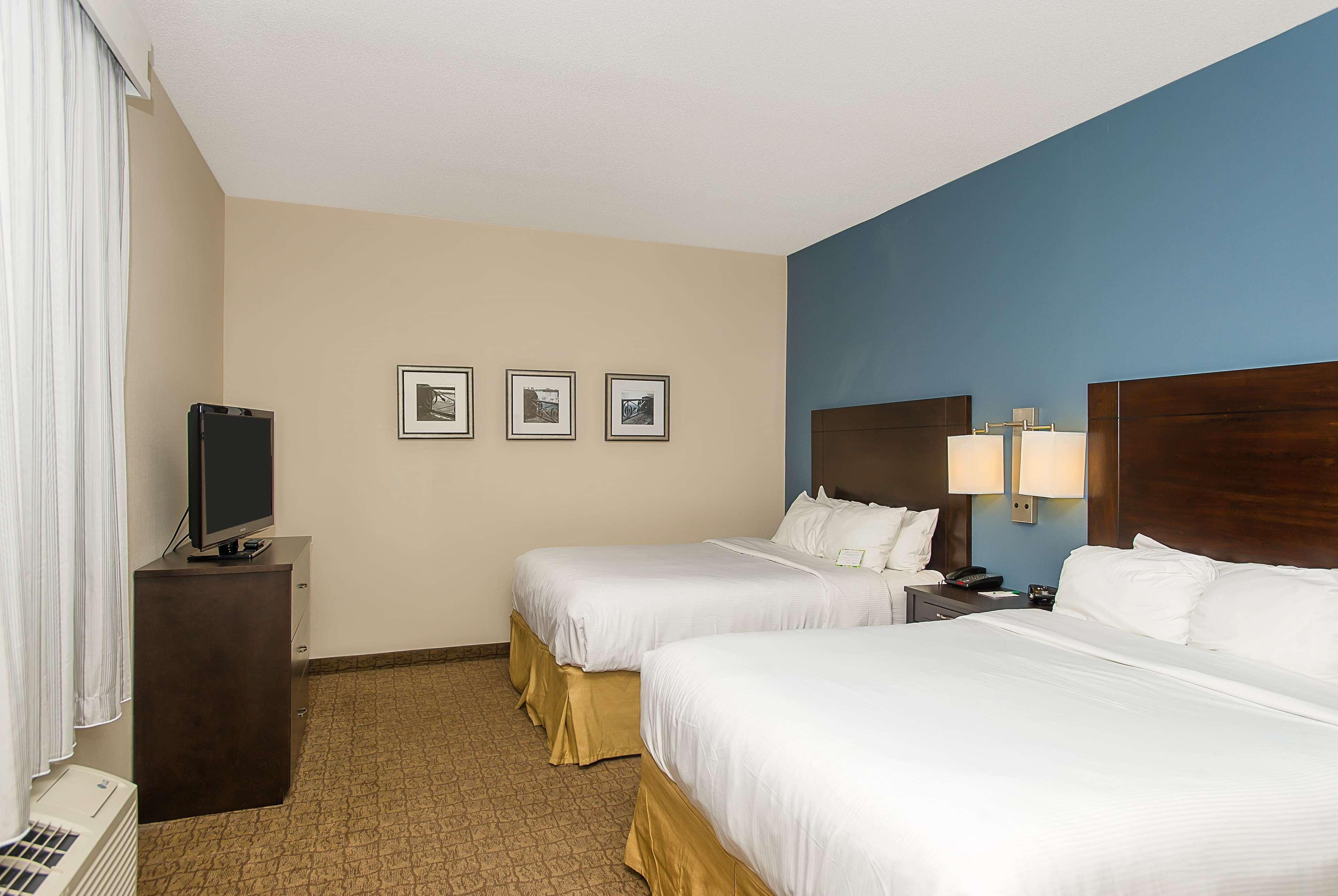 Wyndham Garden Fallsview 4* Niagara Falls