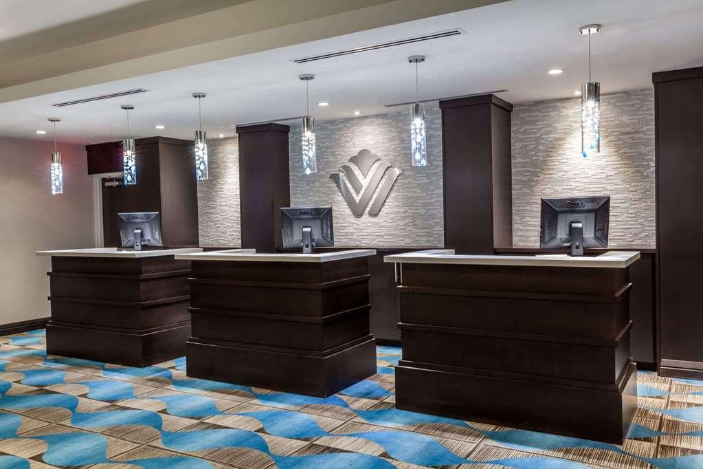 Wyndham Garden Fallsview Hotel Niagara Falls