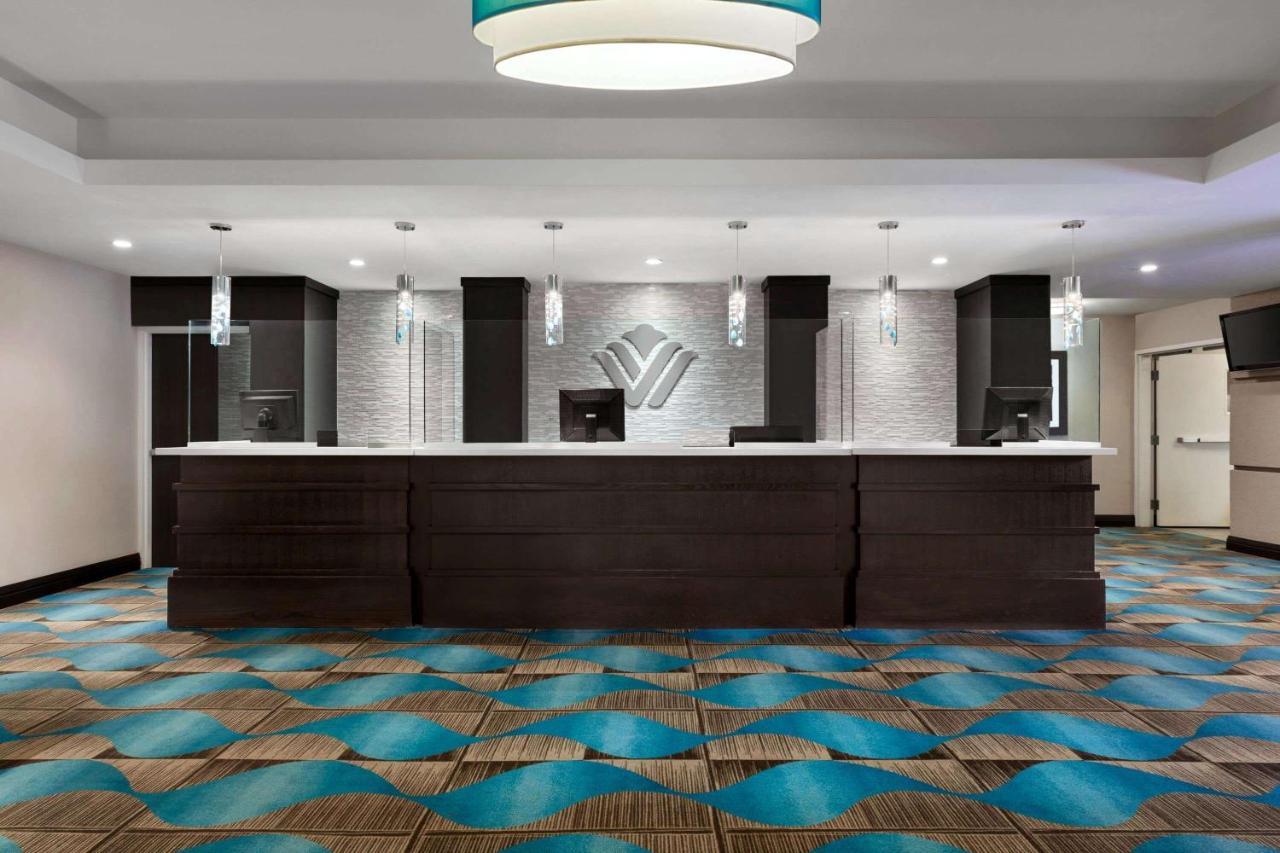 Hotel Wyndham Garden Fallsview