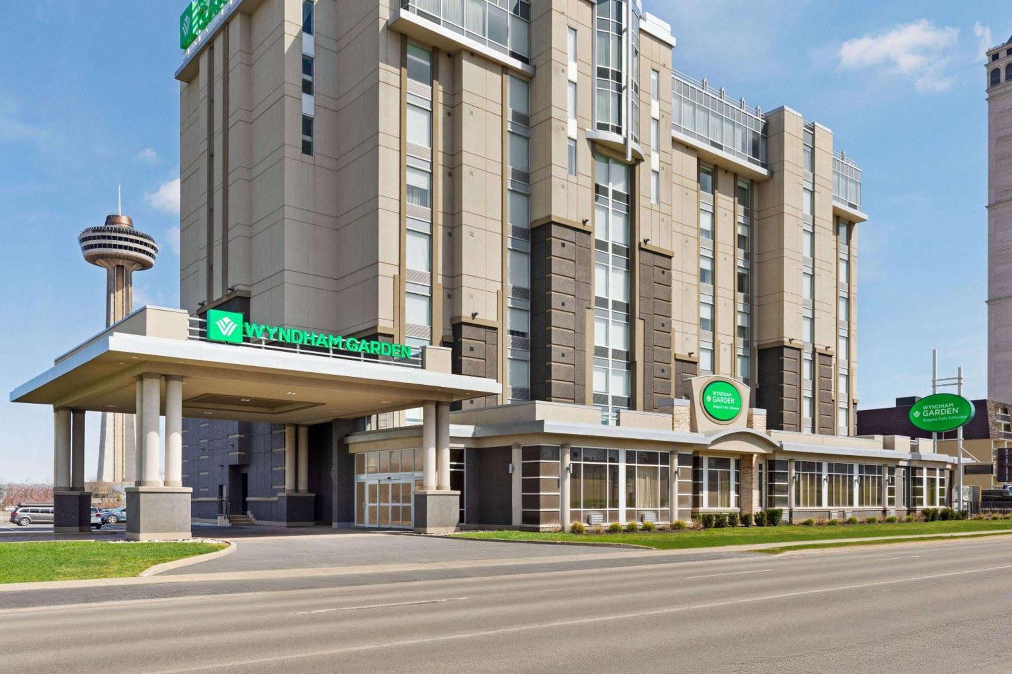 Wyndham Garden Fallsview Hotel Niagara Falls