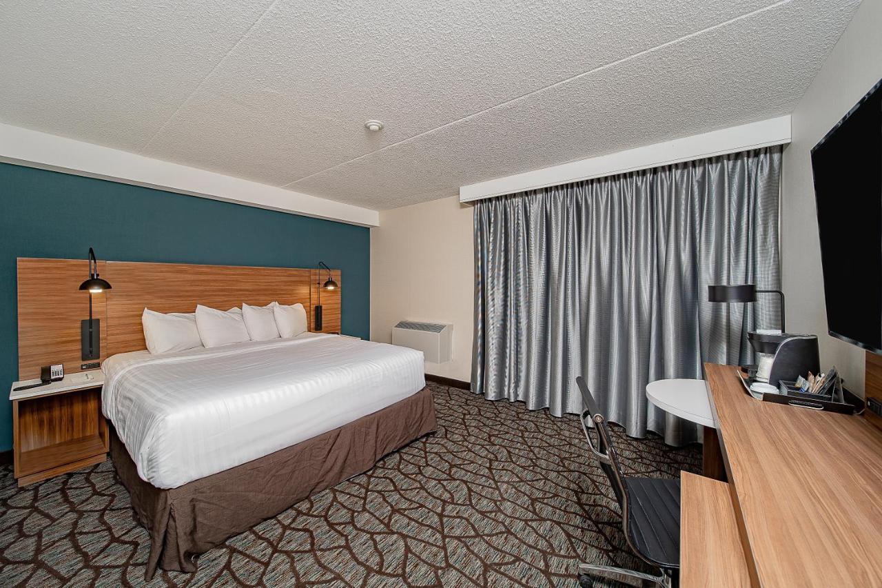 Hotel Wyndham Garden Fallsview