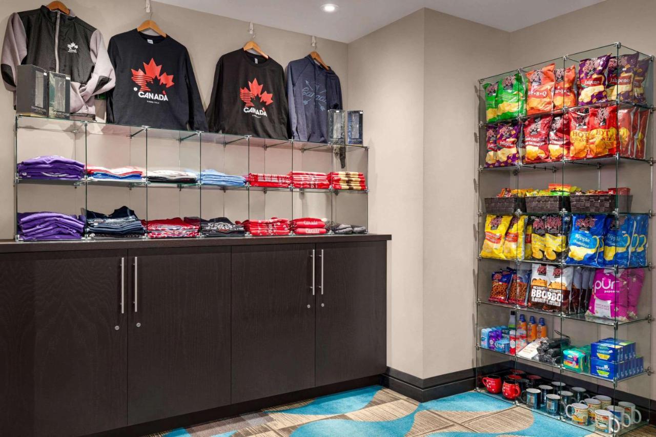 Wyndham Garden Fallsview Niagara Falls