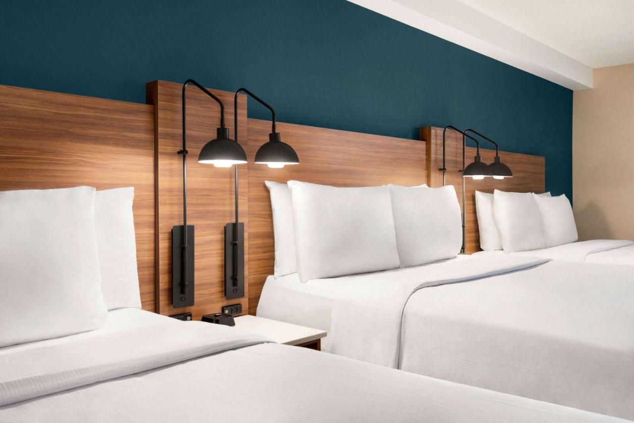 Wyndham Garden Fallsview 4* Niagara Falls