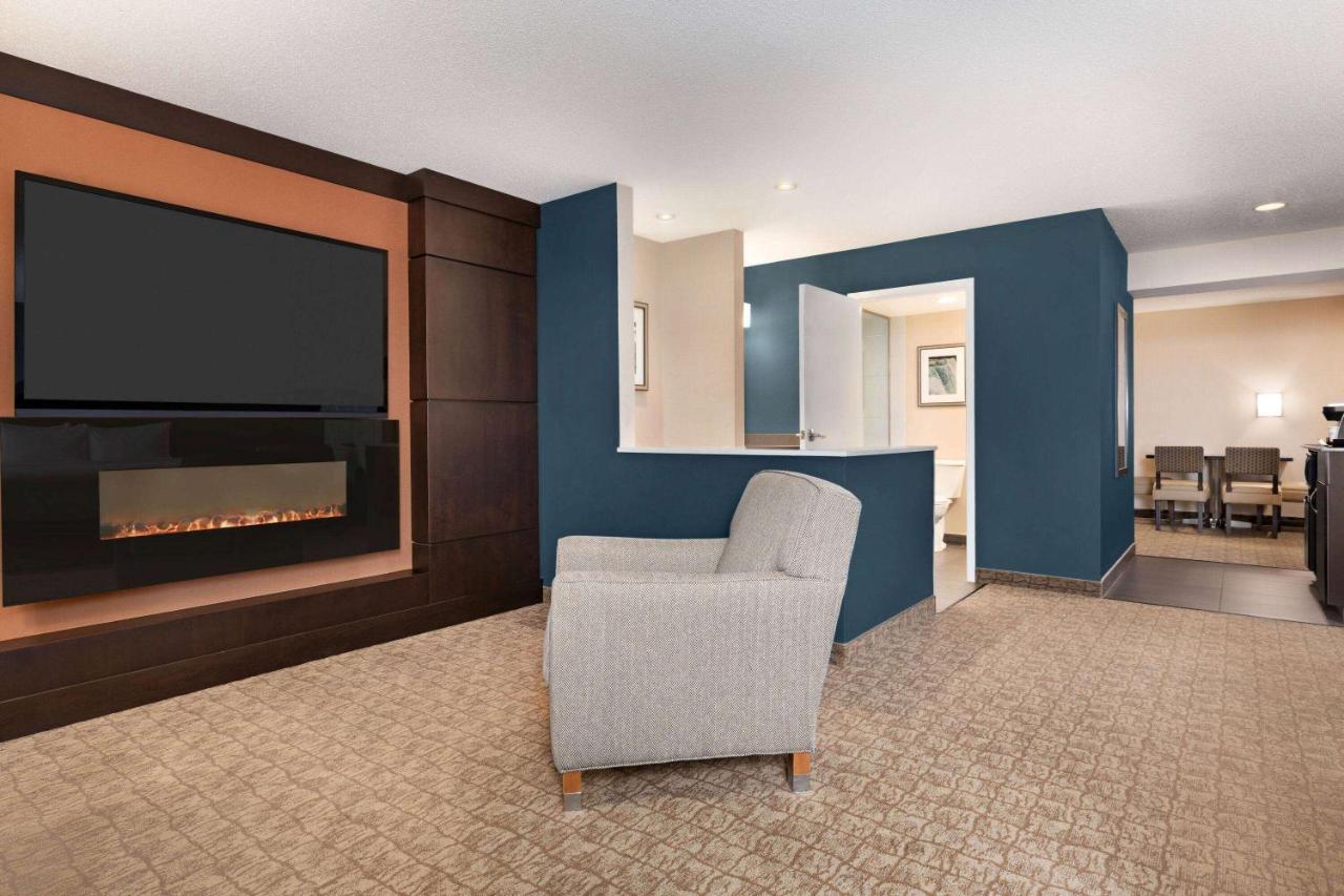 Hotel Wyndham Garden Fallsview