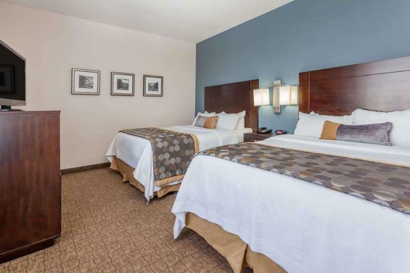 Wyndham Garden Fallsview Niagara Falls
